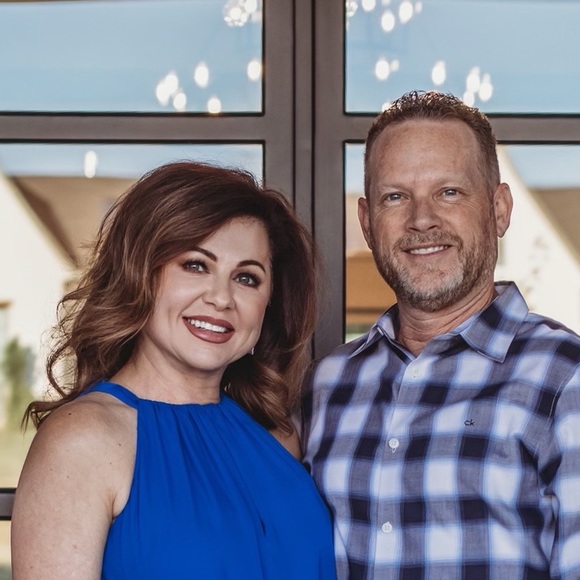 Meet your Posher, Pamela - Picture 2 of 2